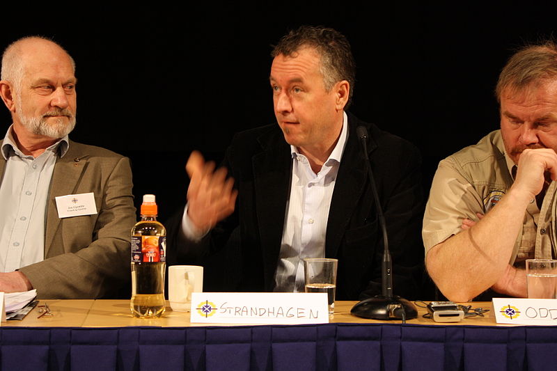 File:Strandhagen i paneldebatt (4367085935).jpg