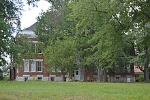 Southern side of the Sue Bennett Memorial School Building in 2014 Sue Bennett Memorial School.jpg