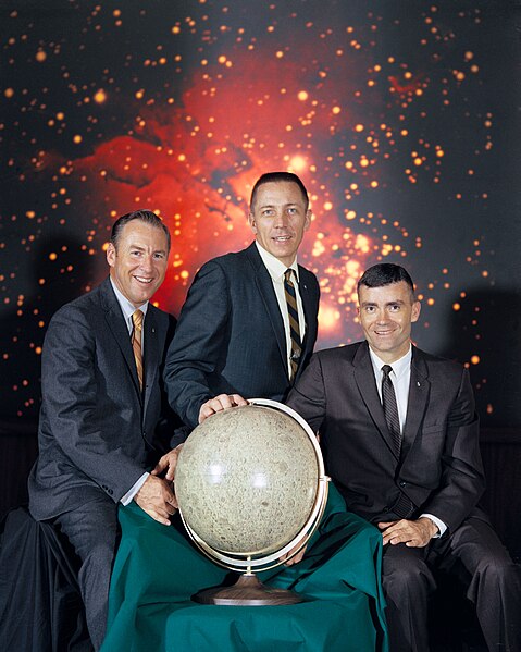File:The Actual Apollo 13 Prime Crew - GPN-2000-001167.jpg