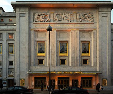The Théâtre des Champs-Élysées in the Art deco style, by Auguste Perret (1911–1912)