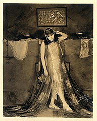 Theda Bara 1918 Salome by Witzel.jpg