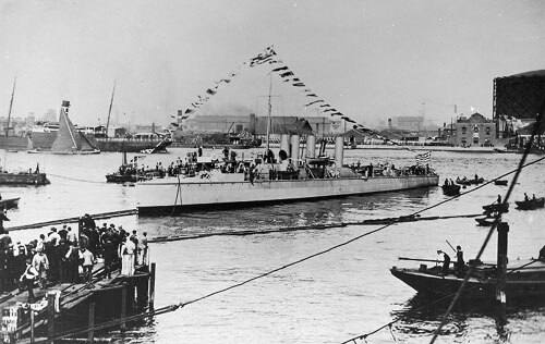 A Thyella-class destroyer for the Royal Hellenic Navy being launched at Yarrow's London Yard in Cubitt Town, 1906.