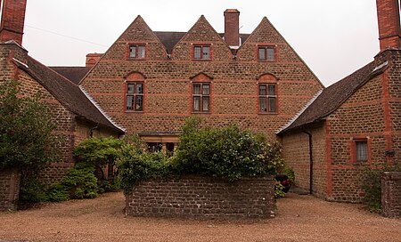 Tigbourne Court DSC 1744