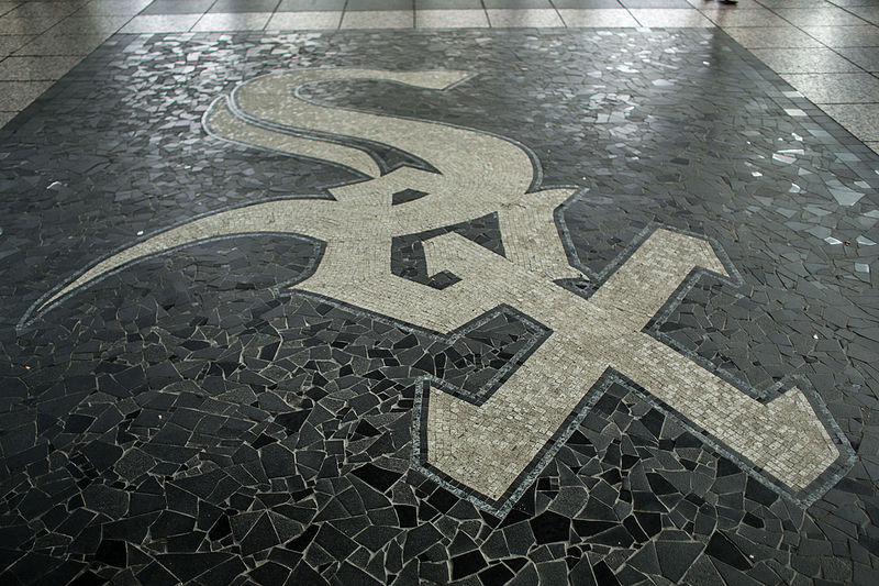 File:Tile floor SOX on 35th street EL station Chicago 2015-123.jpg