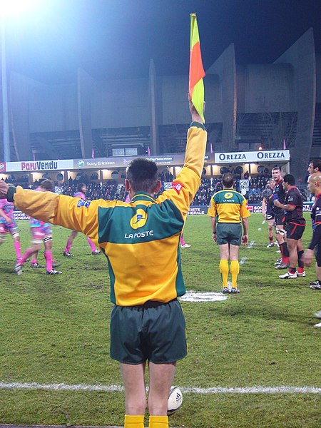 File:Top 14 Arbitres lors de Stade Français 22-12 Toulon.jpg