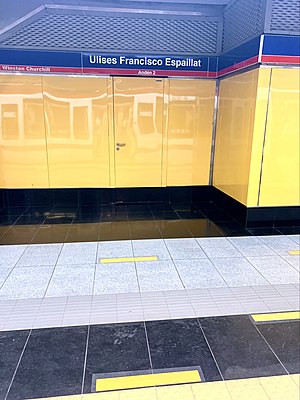 Ulises Francisco Espaillat metro station.jpg