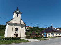 Kostel sv. Jana Nepomuckého a fara