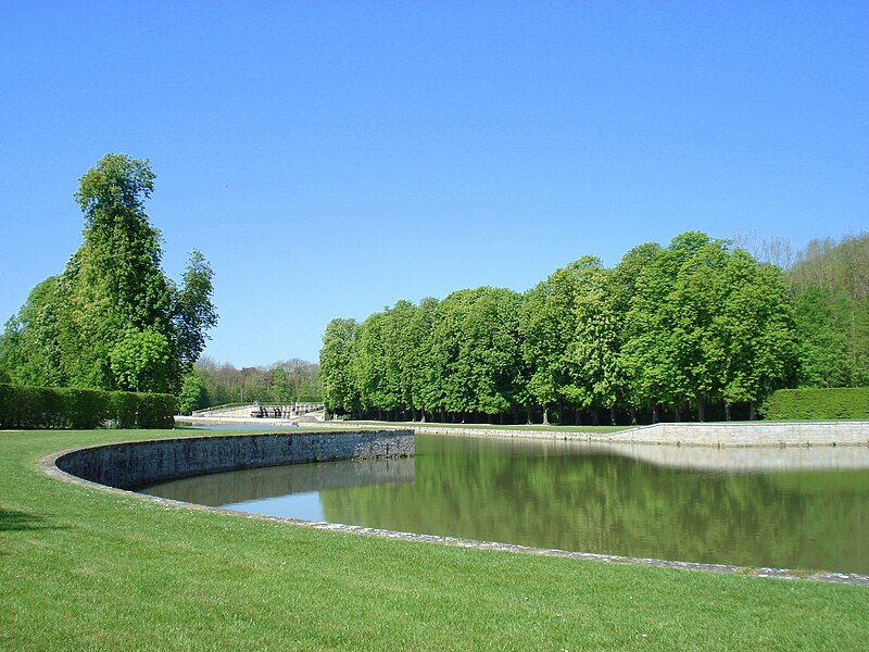 File:Vaux le Vicomte (1342938468).jpg