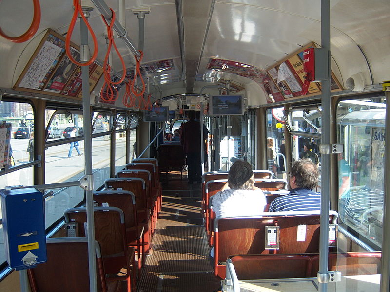 File:Vienna Ring Tram 8.JPG