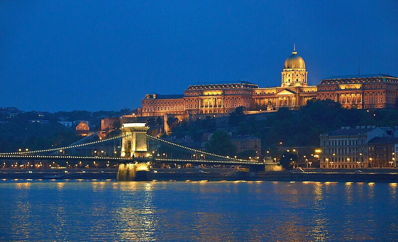 File:View of Buda Castle from the Danube River, 2012 Budapest (8082265289).jpg