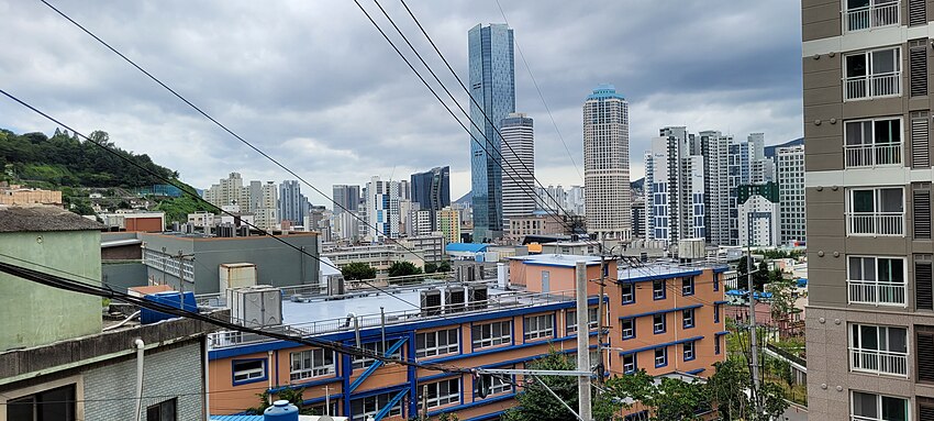 View of Busan from Jeonpo Samgeori bus stop.jpg