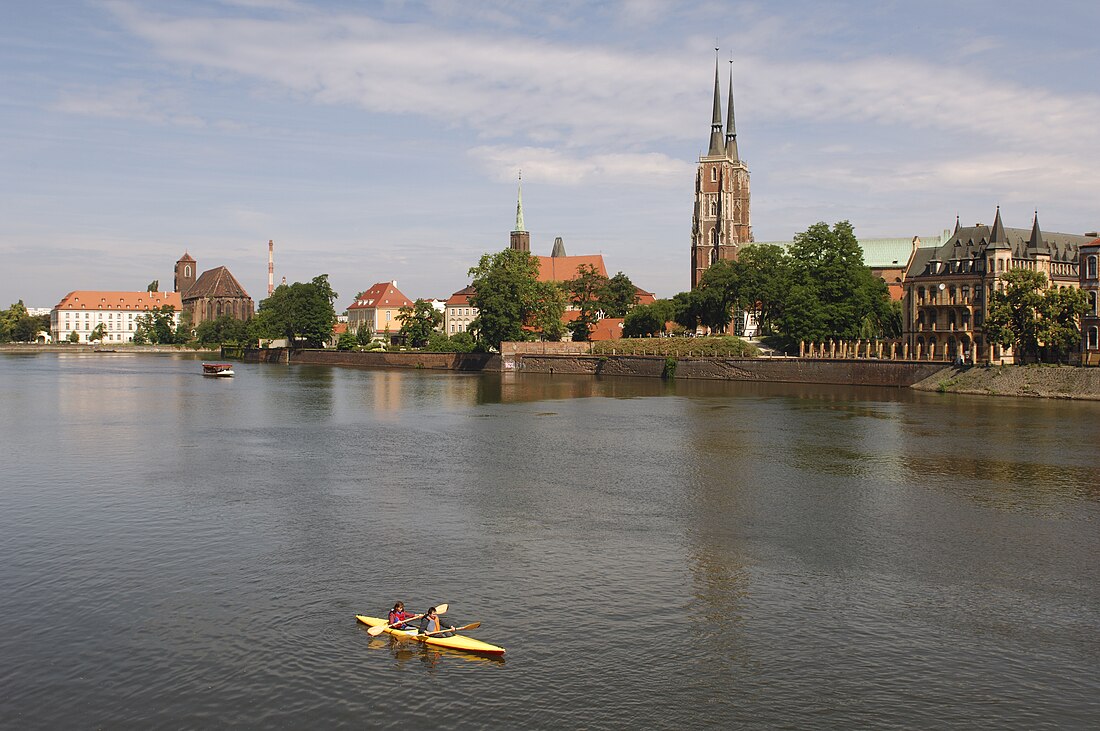 File:WROCŁAW - OSTRÓW TUMSKI - panoramio.jpg