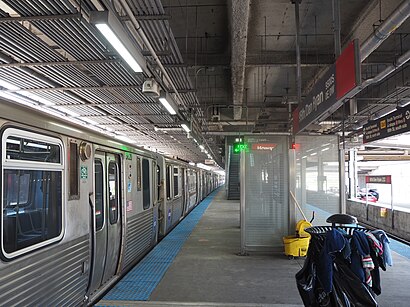 How to get to 95th/Dan Ryan Cta Station with public transit - About the place