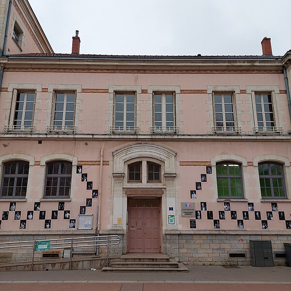 File:École maternelle Commandant Arnaud.jpg