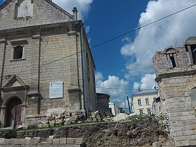 Оборонний мур з дзвіницею, м.Бережани, вул. Вірменська, 6.jpg