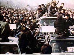 People accompanying Khomeini from Mehrabad to Behesht Zahra.