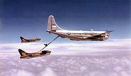 Escadronul 180 de alimentare cu aer Boeing KC-97G Stratofreighter 53-283.jpg