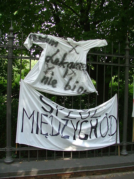 File:2007 07 01 protest pielegniarek 062.JPG