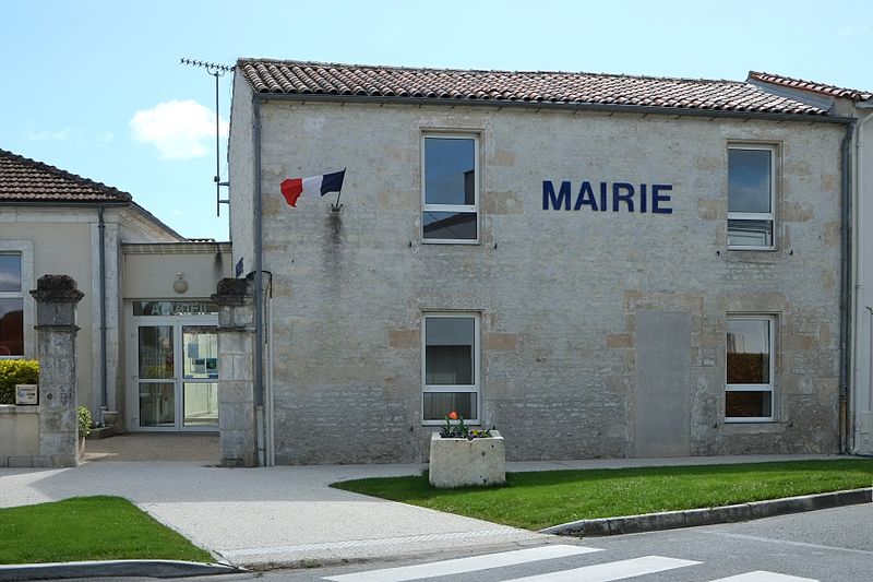 File:326 - Mairie - Forges.jpg