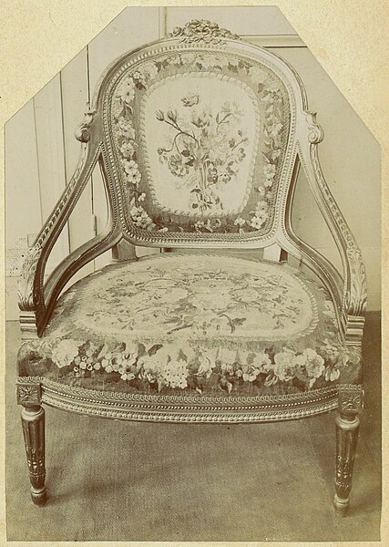 File:439 – Fauteuil Louis XVI marquise, Paris Musées 20230608081545.jpg