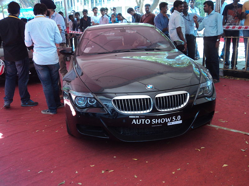 File:A bmw at the autoshow in chennai.JPG