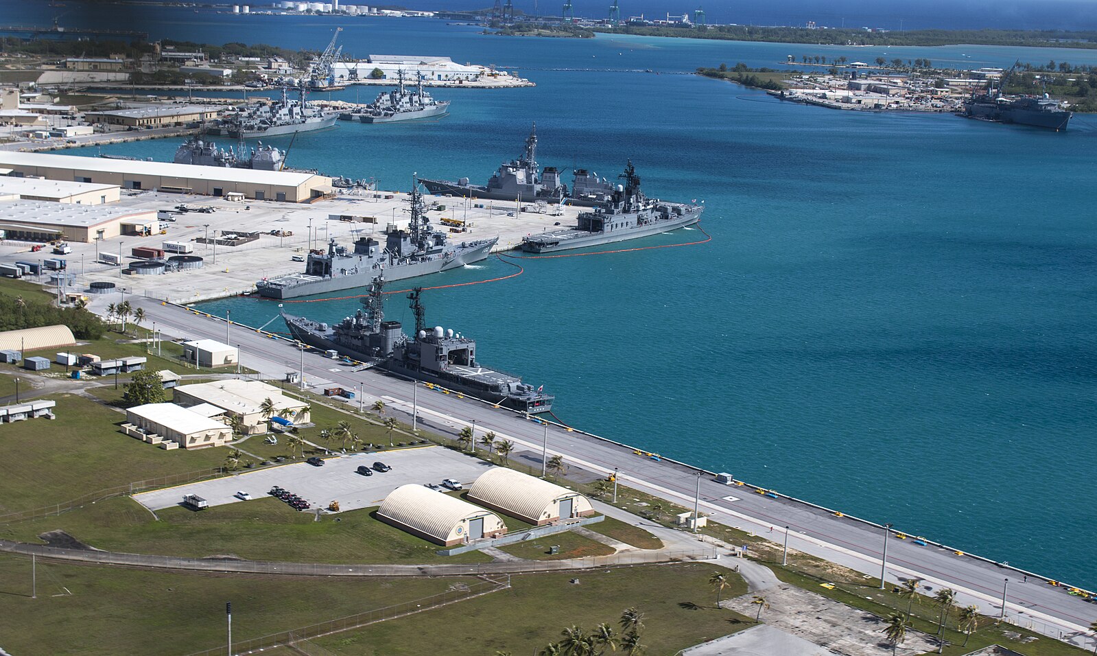 Naval base. ВМБ Гуам ВМС США. Военно морская база США Норфолк. Остров Гуам американская база.