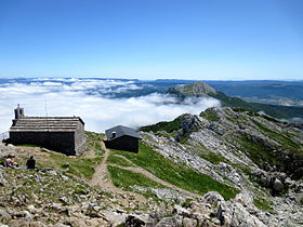 Summit Aizkorri.