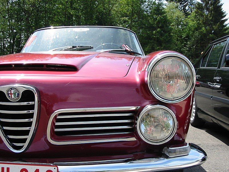 File:Alfa Romeo 2600 Spider front2.JPG