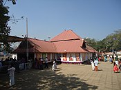 Aluva Manappuram Siva Temple Main.JPG