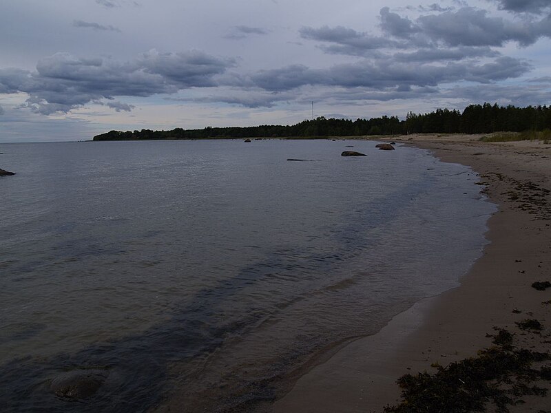 File:Andineeme beach.jpg