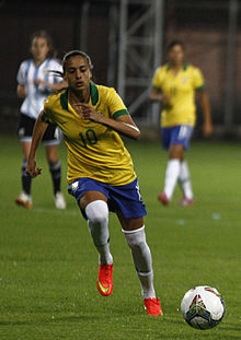 Andressa Alves da Silva 2014 (altranĉite).jpg