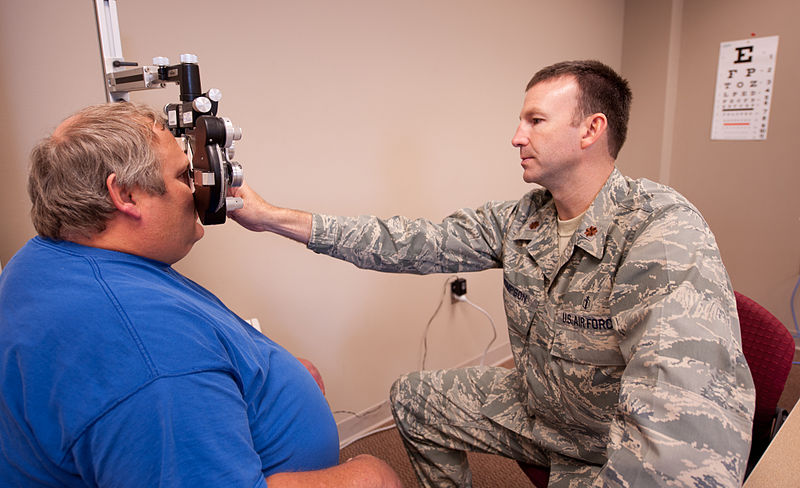 File:Army Reserve providing care during Arkansas Medical IRT 2011 DVIDS414780.jpg