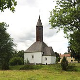 Fil:Aspnäs gårdskyrka.jpg