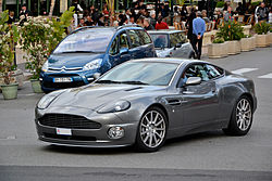 ASTON MARTIN V12 VANQUISH