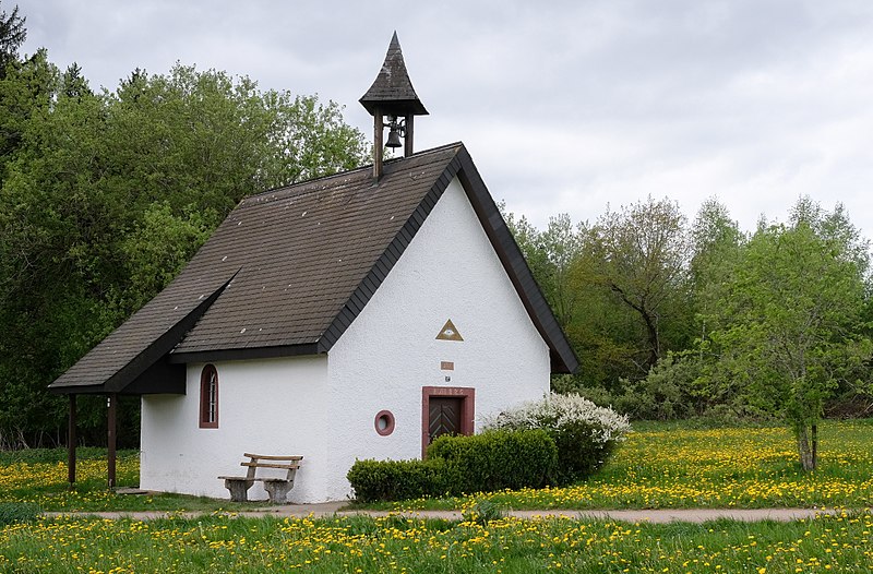 File:Augenkapelle (Obereschach)-0814.jpg