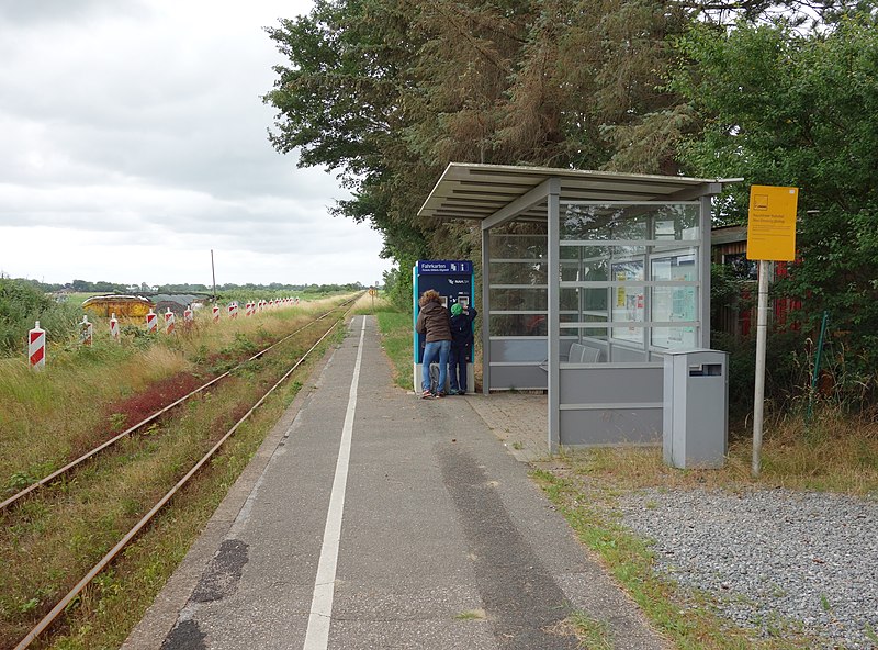 File:Bahnhof Harblek 2019 NE.jpg