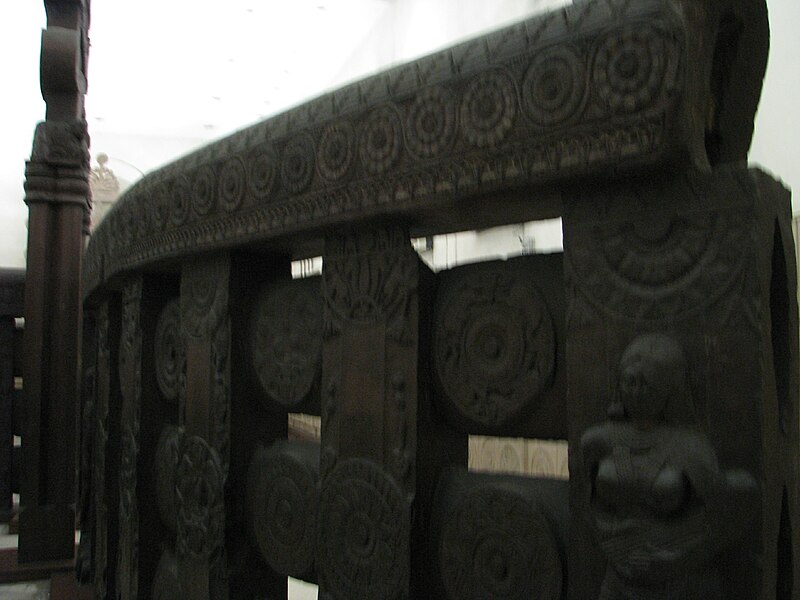 File:Bhârhût stupa, Indian Museum Kolkata 1520.jpg