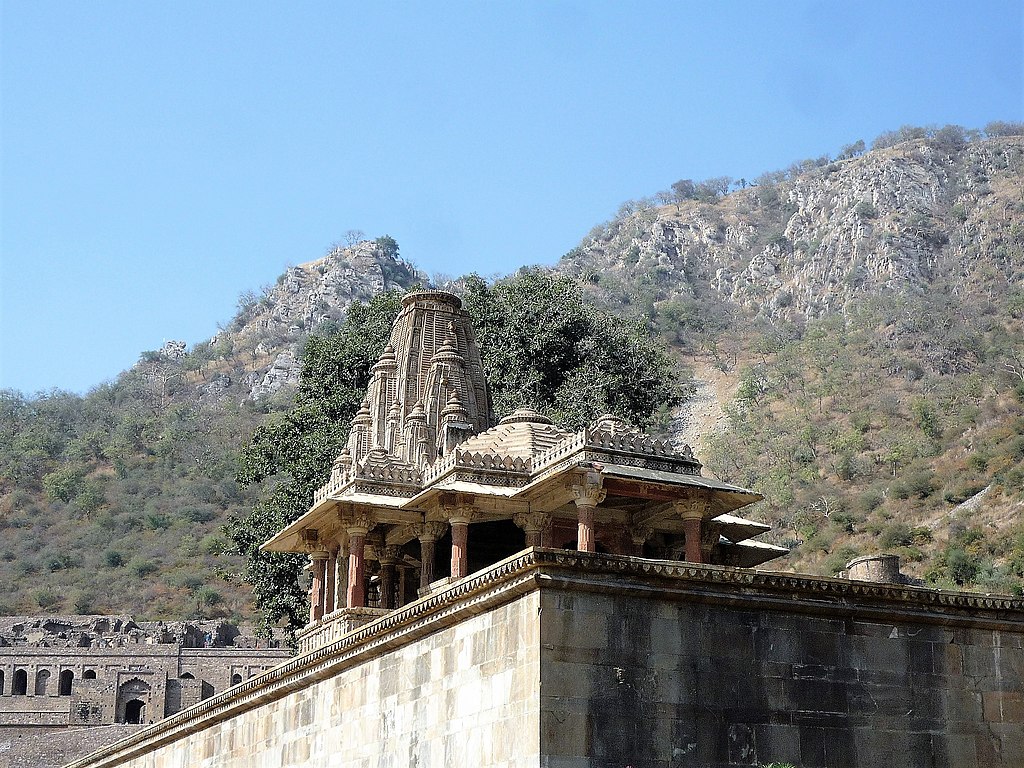 An Indian historian on finding 'djinns' and shiny cobras during field trips