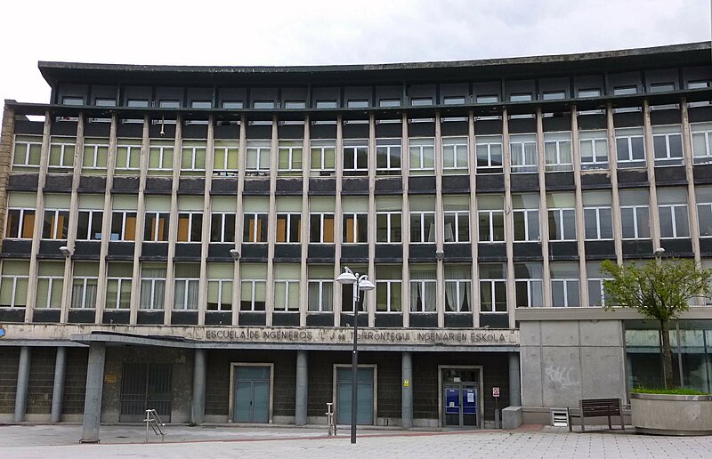 File:Bilbao - Escuela Técnica Superior de Ingeniería de Bilbao (ETSIB, UPV-EHU), Edificio D (1960).jpg