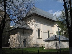 Biserica Sf. Voievozi din Husi.jpg