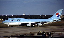 Boeing 747-4B5 борт HL7493