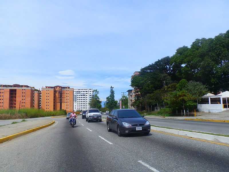 File:Buildings in Mérida, Venezuela.JPG