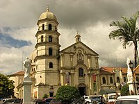 Cathédrale de la ville de Lipa (Saint-Sébastien) .JPG