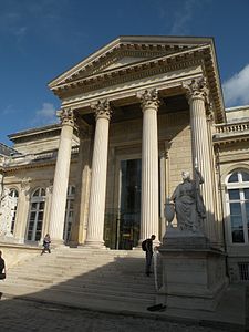 The portico of the ceremonial entrance of the Palais
