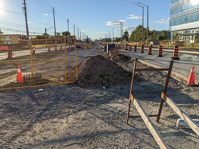 File:Courtneypark Station Construction Progress August 2022.jpg