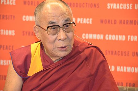 ไฟล์:Dalai_Lama_at_Syracuse_University_01.jpg