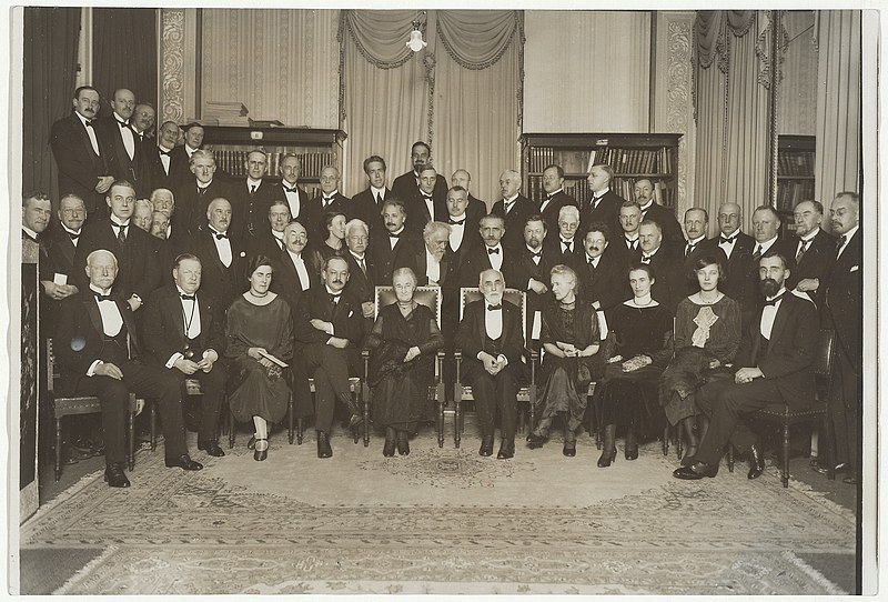 File:De huldiging van Professor Lorentz bij de Hollandse Maatschappij der Wetenschappen in 1925.jpg