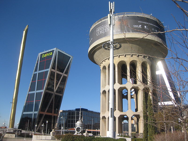 File:Depósito Plaza de Castilla.jpg