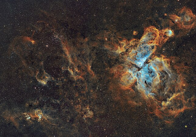 Astrophotography composed of a mosaic of two individual images (Tiles) showing deep sky objects from NGC 3576 to NGC 3293 in narrowband technique. Photo by Cappellettiariel