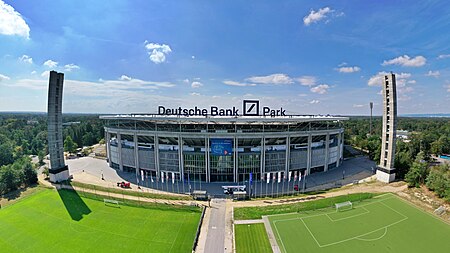 Tập_tin:Deutsche_bank_park.jpg